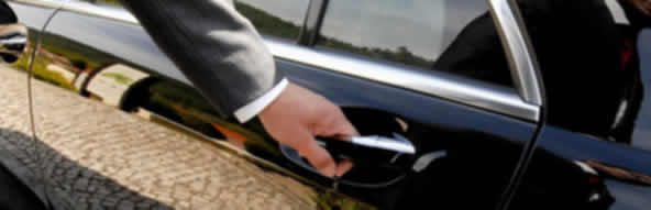 executive cheap low cost airport transfers manchester airport leeds wakefiels sheffield hull york harrogate